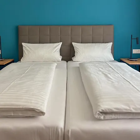 Sevina By Traubeamsee