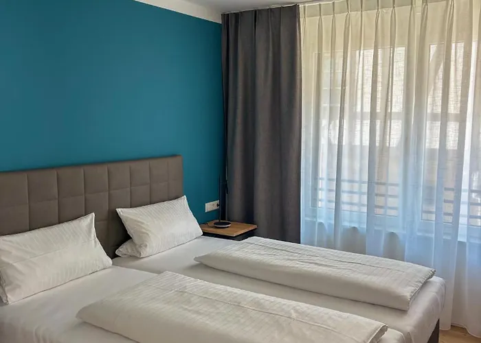 Sevina By Traubeamsee